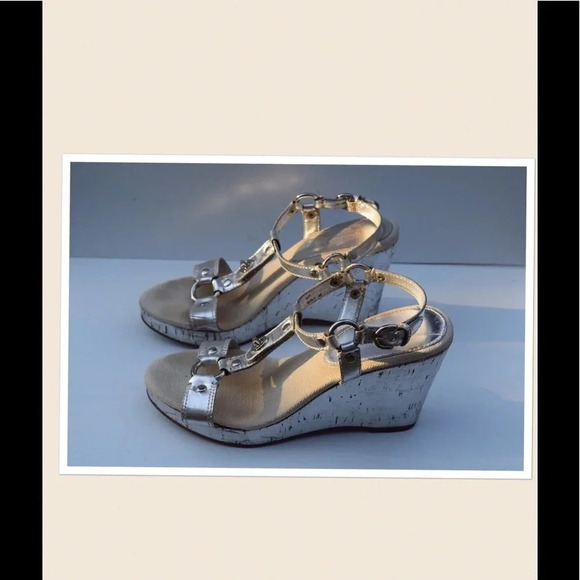 Coach wedges 'Mercy' - Picture 2 of 6